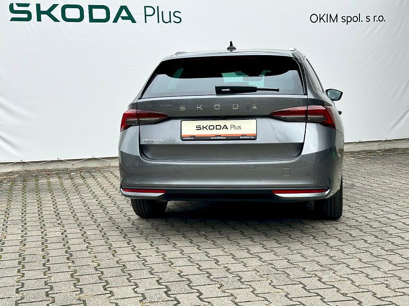 Škoda Octavia (2025) 1.5 TSI 110kW MHEV Top Selecti - fotka 2 z 24