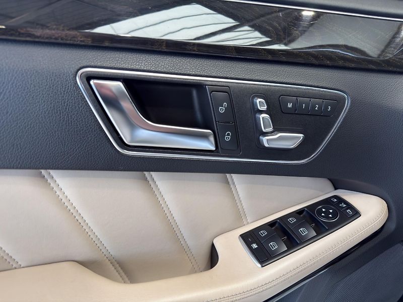 Mercedes-Benz Třídy E (2015) Mercedes-AMG E 63 S 4MATIC kom - fotka 8 z 21