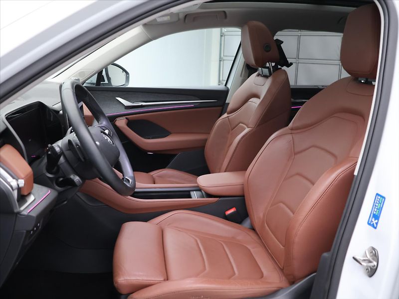 Škoda Kodiaq 2,0 TDI 142 kW Excl. 4x4 DSG D - fotka 11 z 40