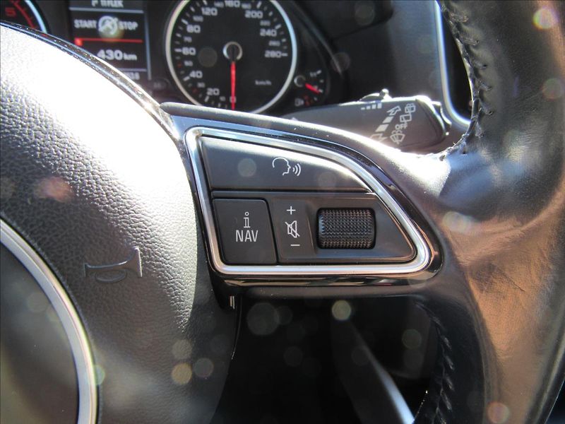 Audi Q5 2,0 TDi 140kW Quattro - fotka 21 z 30