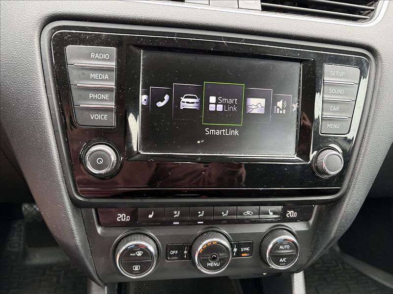 Škoda Octavia 2,0 TDI 110 KW MANUAL STYLE CZ - fotka 13 z 24