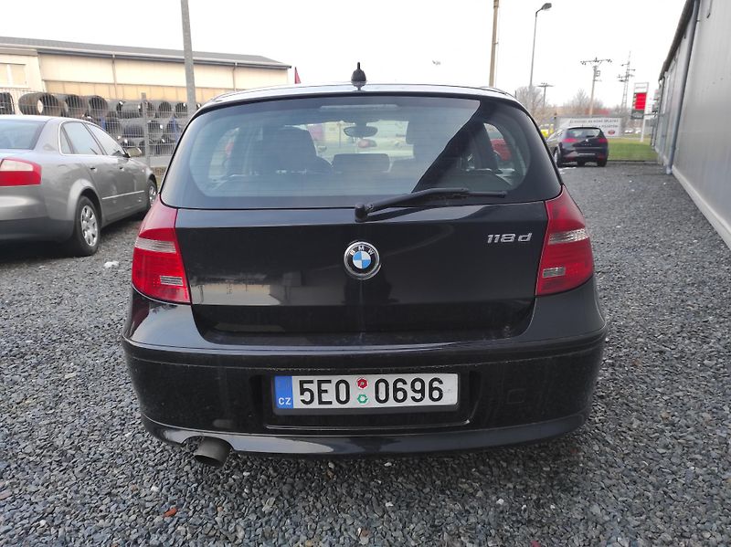 BMW Řada 1 118D - ZACHOVALÝ - fotka 5 z 17