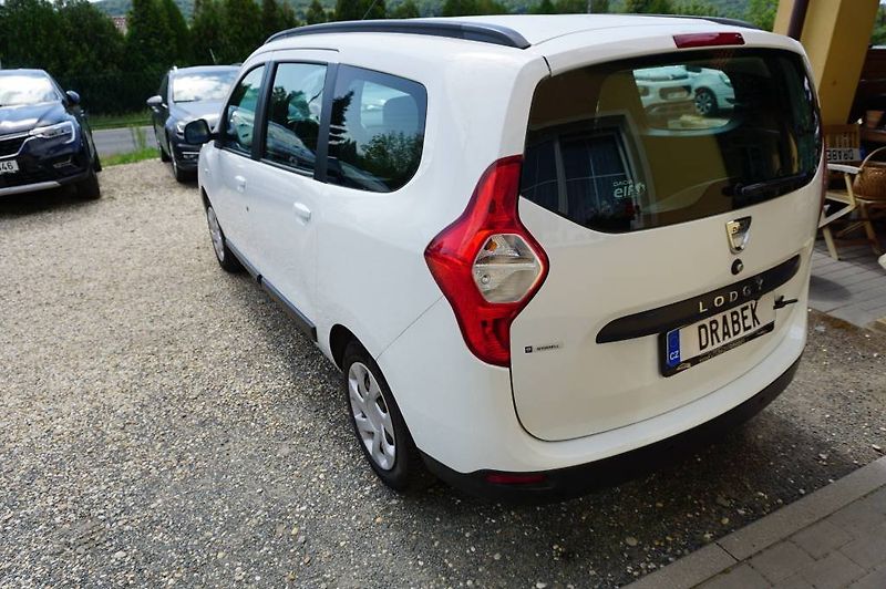 Dacia Lodgy (2016) 1,6 1,Majitel  nové v ČR - fotka 6 z 32