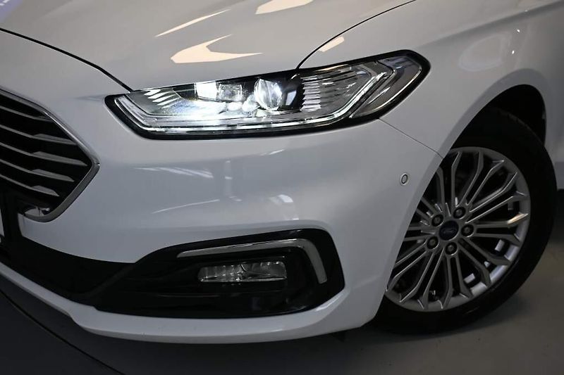 Ford Mondeo (2021) 2.0 LED SONY ACC Tažné Kamera - fotka 20 z 35