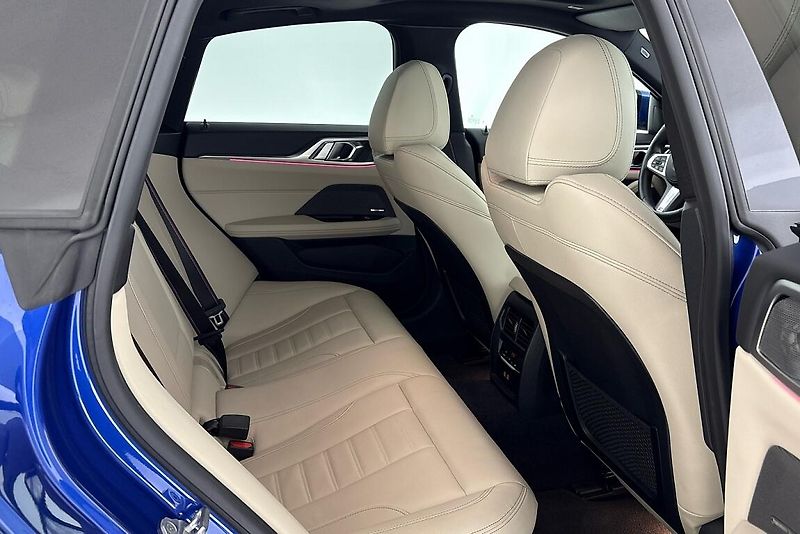 BMW i4 eDrive40 - fotka 11 z 26