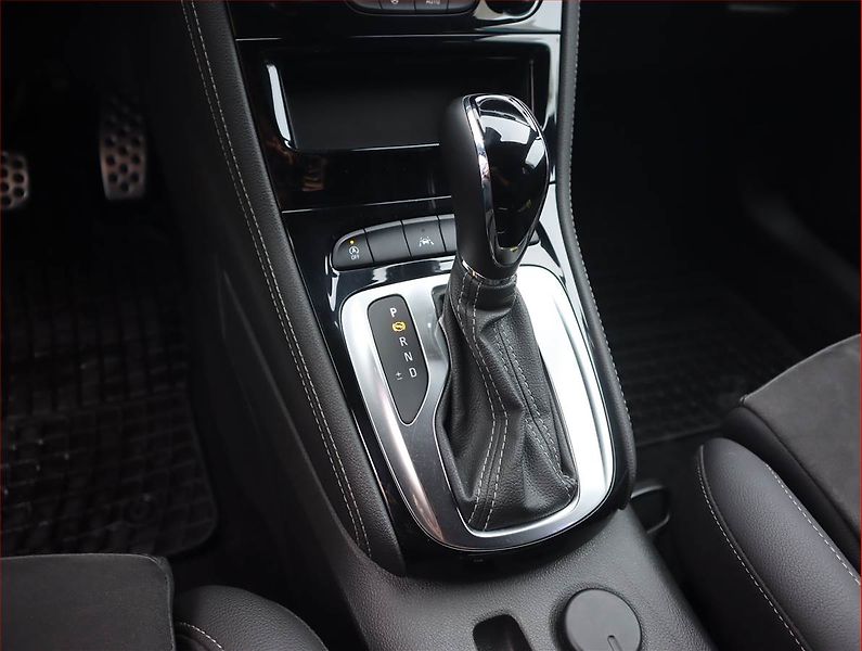 Opel Astra (2022) 1.5 CDTI, Automat, Serv.kniha - fotka 16 z 21