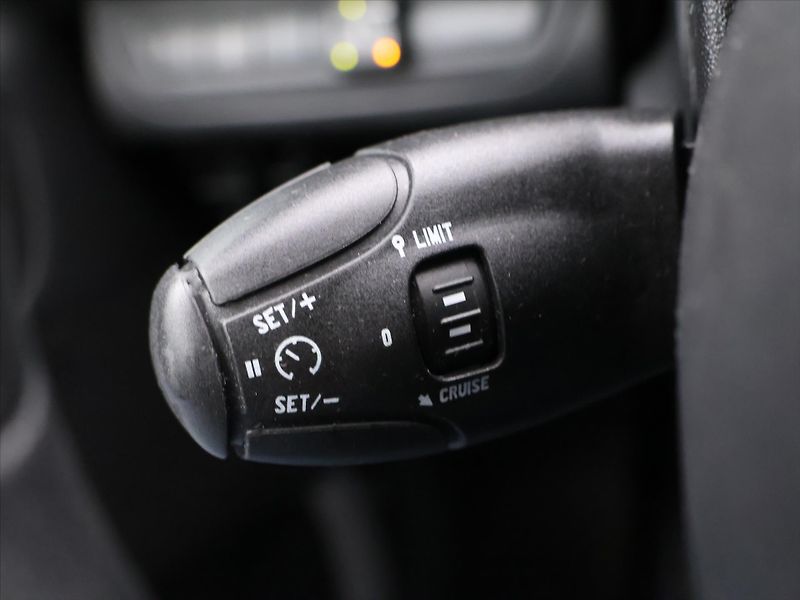 Peugeot 208 1,2 PT 60kW Klima CZ LPG - fotka 15 z 26