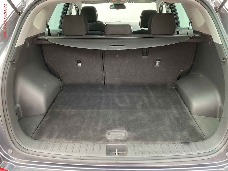 Hyundai Tucson (2016) 1.7 CRDi, Park. senzor, temp. - fotka 7 z 16