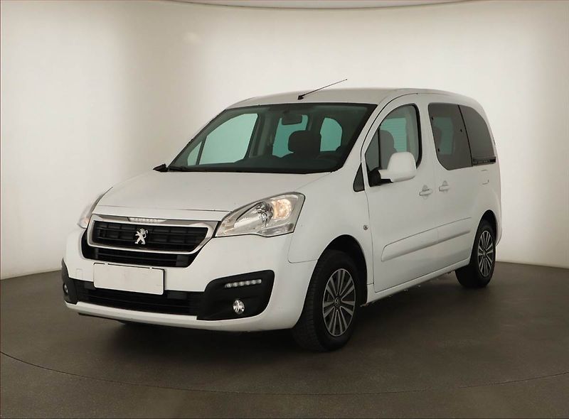Peugeot Partner (2018) Active 1.6 BlueHDi, 5Míst, ČR - fotka 2 z 10