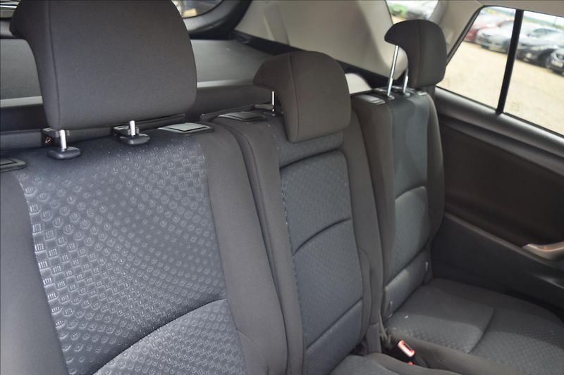 Toyota Verso 1,6 i 97KW NÍZKÉ KM 2XKOLA - fotka 21 z 48