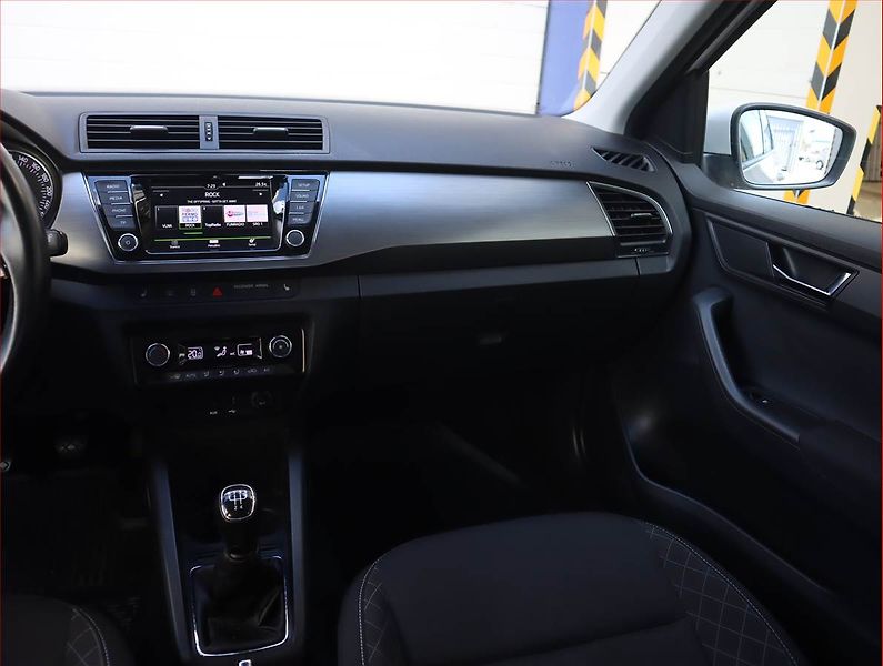 Škoda Fabia (2017) Style 1.4 TDI, Serv.kniha - fotka 8 z 20
