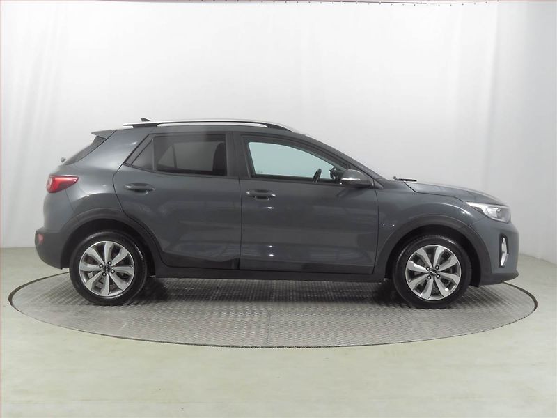 Kia Stonic (2022) 1.2 DPI, Serv.kniha, Navi - fotka 6 z 20