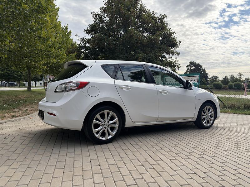 Mazda 3 1.6 90th Anniversary - fotka 13 z 31