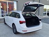 Škoda Octavia 2.0 TDI Style Combi,ČR,1.Maj. - náhled 41
