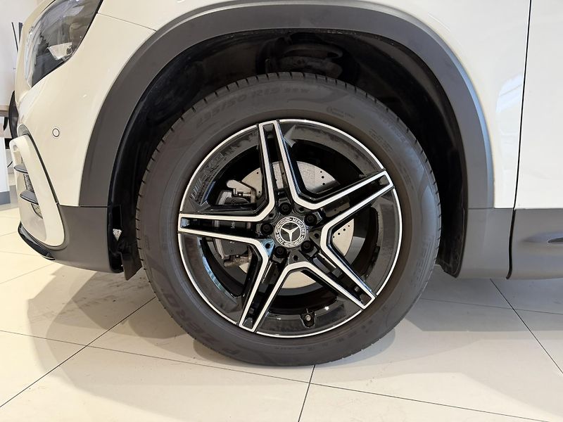 Mercedes-Benz GLB (2024) 200 d 4M/AMGPREMIU/LED/ESP/TOP - fotka 7 z 19