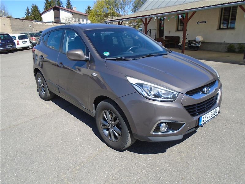 Hyundai ix35 1,6   1.6 BENZIN-99KW - fotka 1 z 25