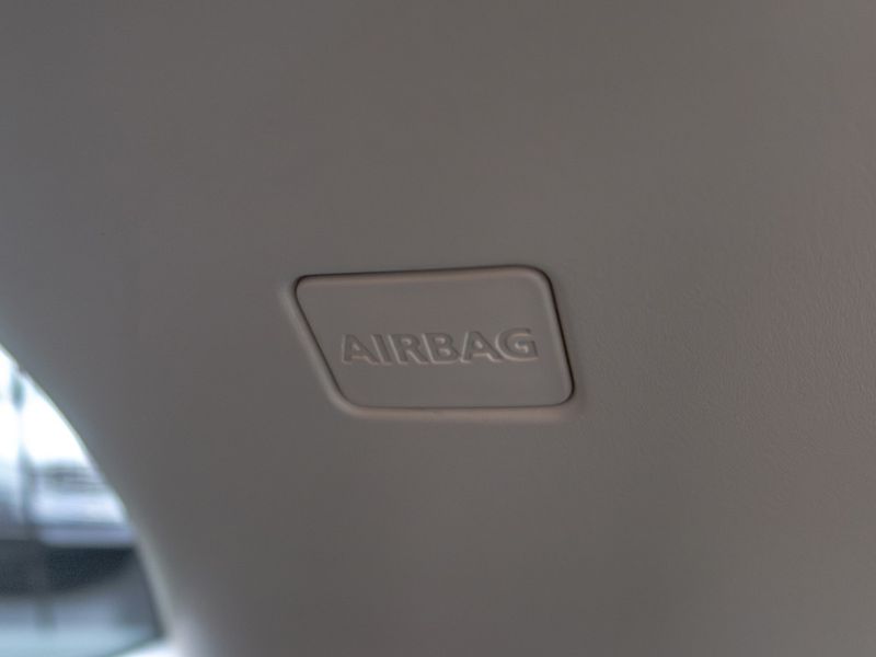Land Rover Range Rover Evoque (2013) 2.2D 140KW 4x4 – MAT - fotka 41 z 51