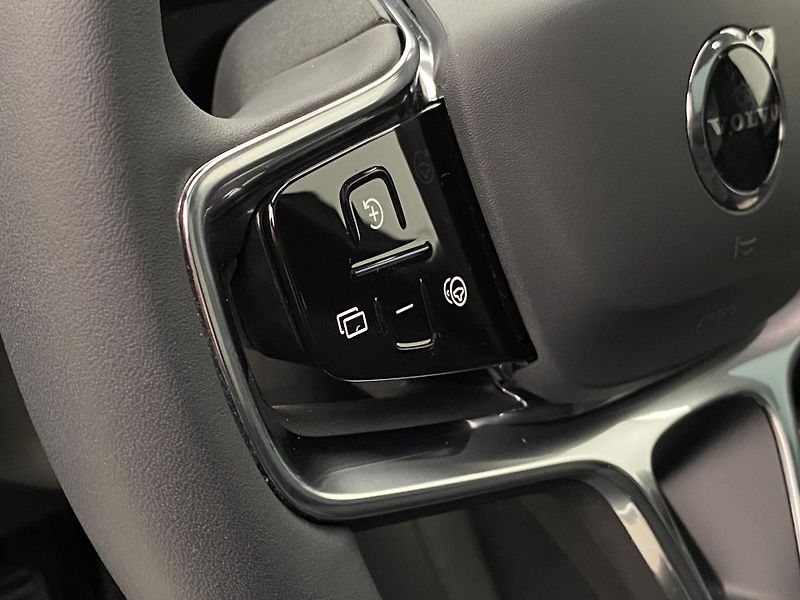 Volvo EX90 PURE ELECTRIC TWIN ULTRA B&W - fotka 20 z 63