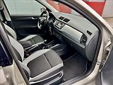 Škoda Fabia 1,0 MPI / KLIMA - náhled 19