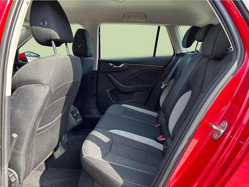 Škoda Kamiq 1.0TSi 81kW STYLE - fotka 12 z 28