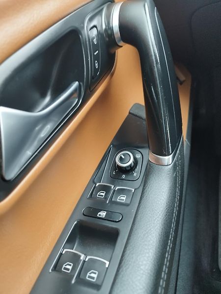 Volkswagen Passat CC 2.0TDI, volat-608 081 843 - fotka 18 z 21