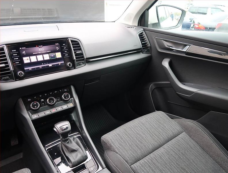 Škoda Karoq (2017) Style 1.5 TSI, Automat - fotka 8 z 21