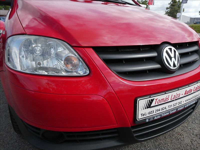 Volkswagen Fox 1,2 HTP 2 x kola - fotka 3 z 31