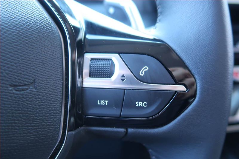Peugeot 208 (2024) 1.2 PureTech, Automat - fotka 17 z 22