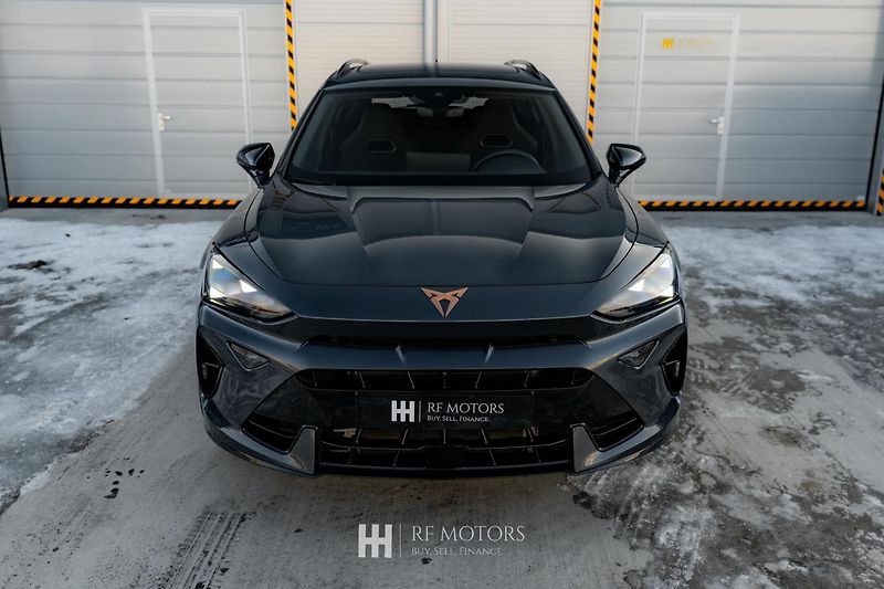 Cupra Formentor (2025) VZ 2,0 TSI 333 4Drive - fotka 3 z 53
