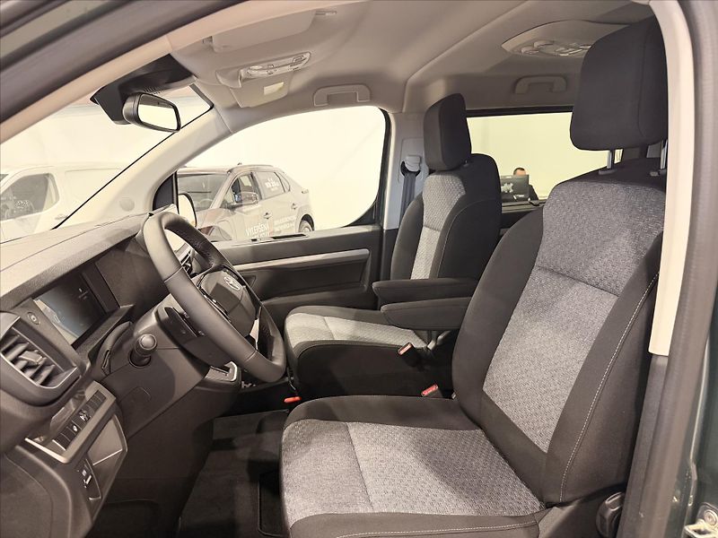 Toyota ProAce Verso (2025) 2,0 Diesel (177hp) 8AT  L2 Fam - fotka 7 z 9