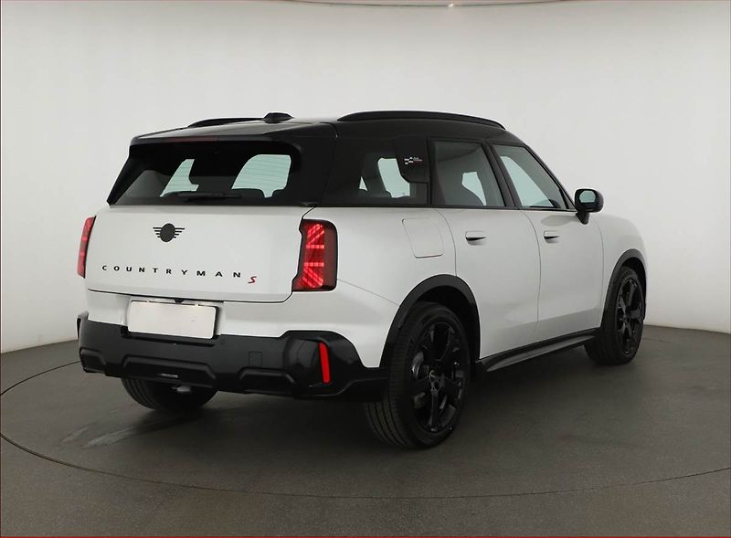 Mini Countryman (2025) S All4, JCW, HUD, Kamera, Navi - fotka 5 z 23