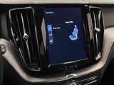Volvo XC60 D4 AWD R-DESIGN REZERVACE - náhled 42