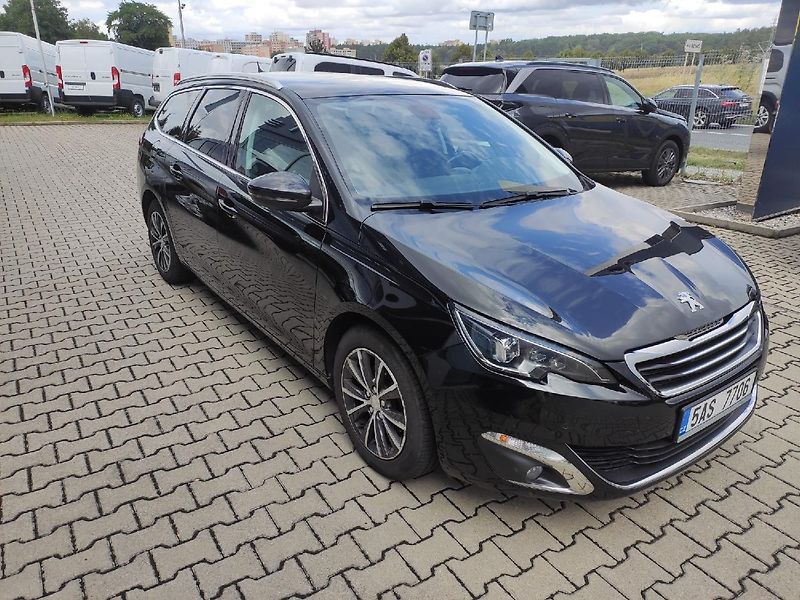 Peugeot 308 (2016) SW ALLURE 1.6 HDI AUT6 zimáky - fotka 8 z 27
