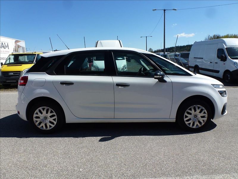 Citroën C4 Picasso 1,2 Pure Tech 110 Nové rozvody - fotka 7 z 42