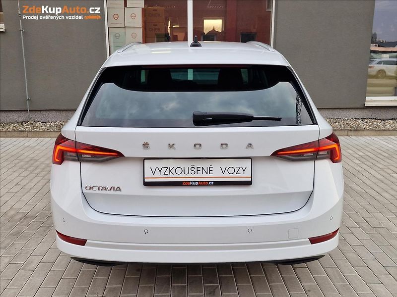 Škoda Octavia 2.0 TDI 110kw Style,ČR,1.Maj. - fotka 9 z 50