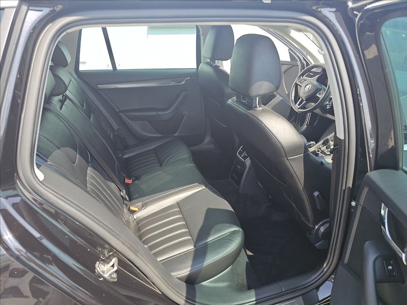 Škoda Octavia III 2,0TDi 110KW STYLE + - fotka 36 z 46