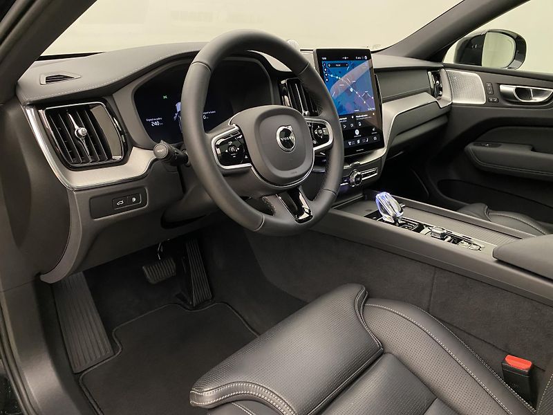 Volvo XC60 T8 AWD RECHARGE REZERVACE - fotka 4 z 65
