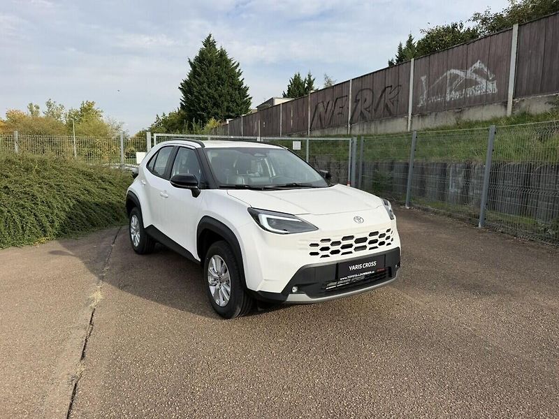 Toyota Yaris Cross Comfort - akční cena, zimní se - fotka 1 z 9