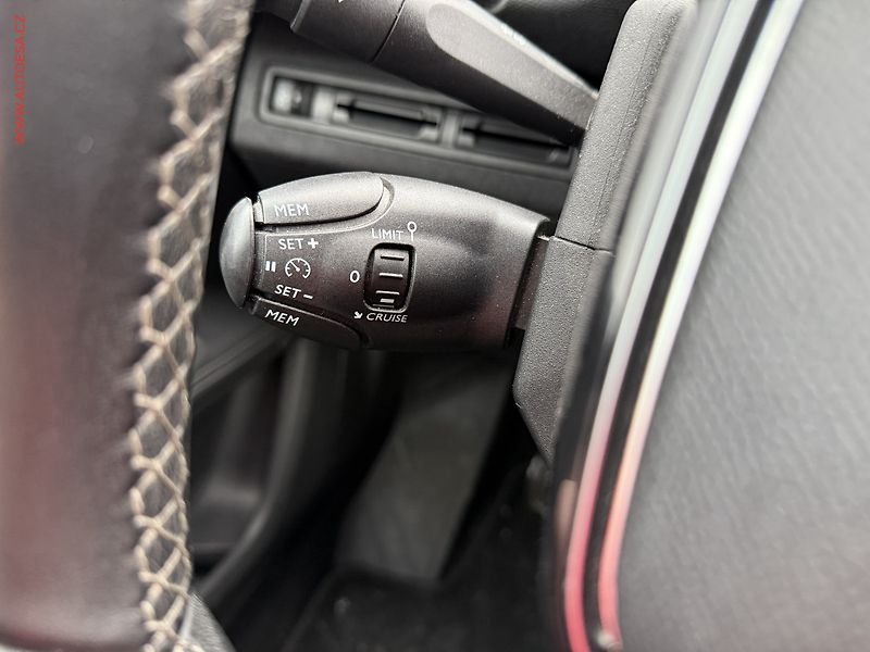 Peugeot 5008 (2019) 1.5 HDi, Allure, TZ, navi - fotka 13 z 21