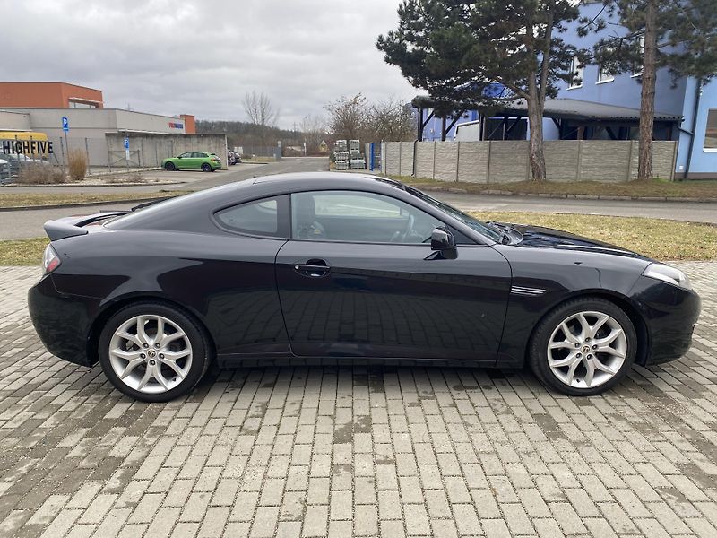 Hyundai Coupé (2007) 2.0i FX FULL, NAJETO 70TIS.KM! - fotka 6 z 42