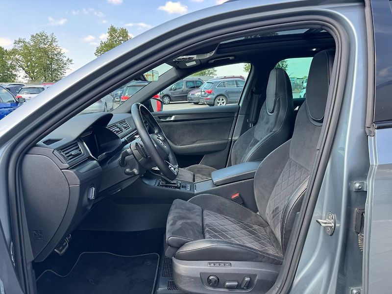 Škoda Superb (2021) Sportline 2.0 TSI DSG 4x4 - fotka 10 z 40