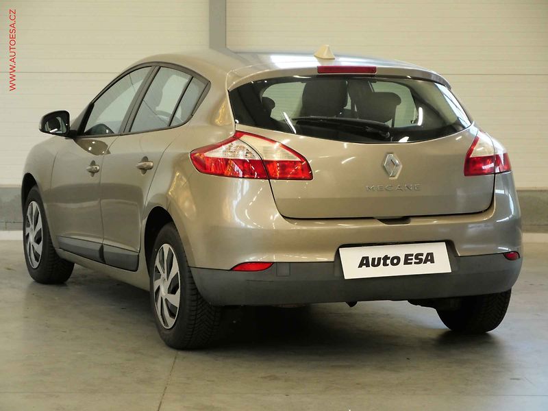 Renault Mégane (2009) 1.6i, ČR, AC, temp - fotka 6 z 22