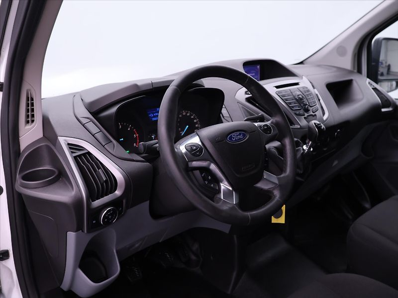 Ford Transit Custom 2,2 TDCI 74kW L2H2 Klima - fotka 20 z 27
