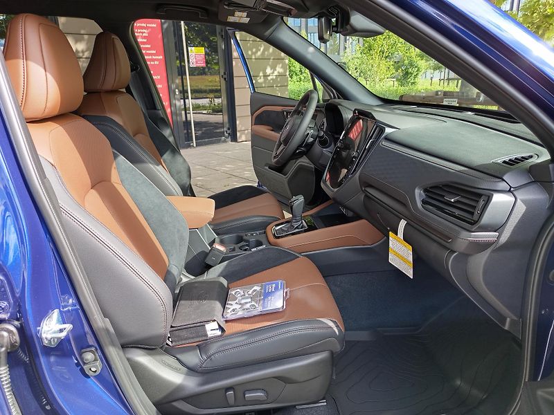 Subaru Forester (2026) Hybrid Premium e-Boxer - fotka 13 z 14