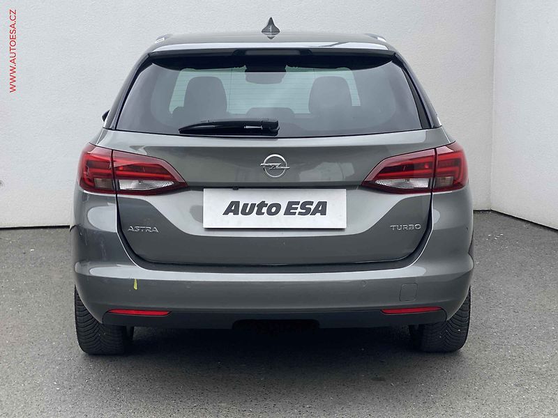 Opel Astra (2017) 1.4 T, Dynamic, LED, navi, TZ - fotka 5 z 19