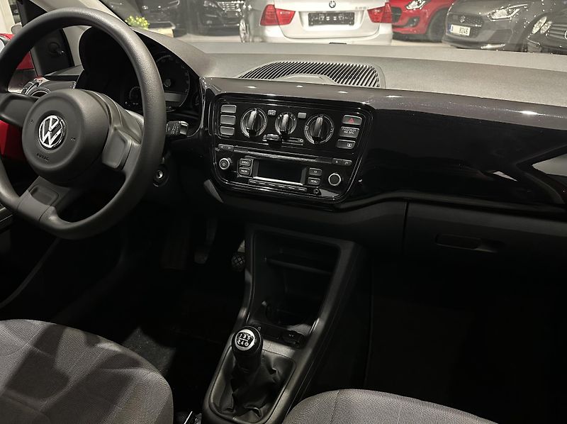 Volkswagen up! (2014) - fotka 27 z 45
