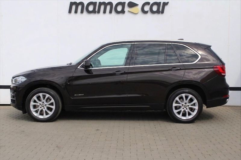 BMW X5 xDrive 30d NAVI DPH 1.MAJ ČR - fotka 4 z 26