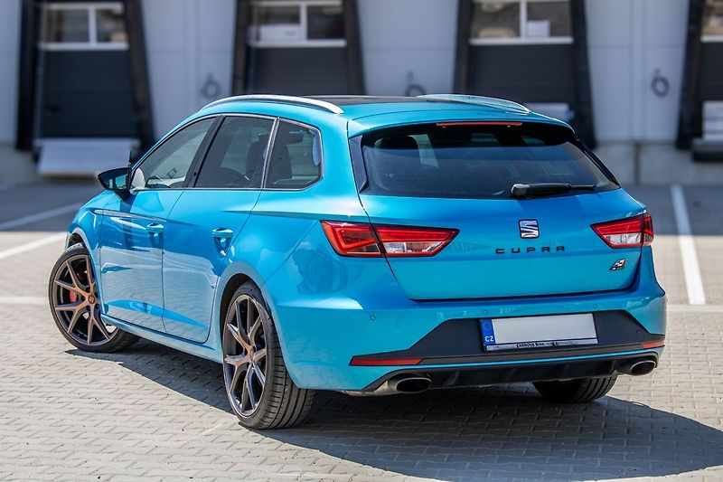 Seat Leon Cupra ST 2016 - fotka 6 z 40