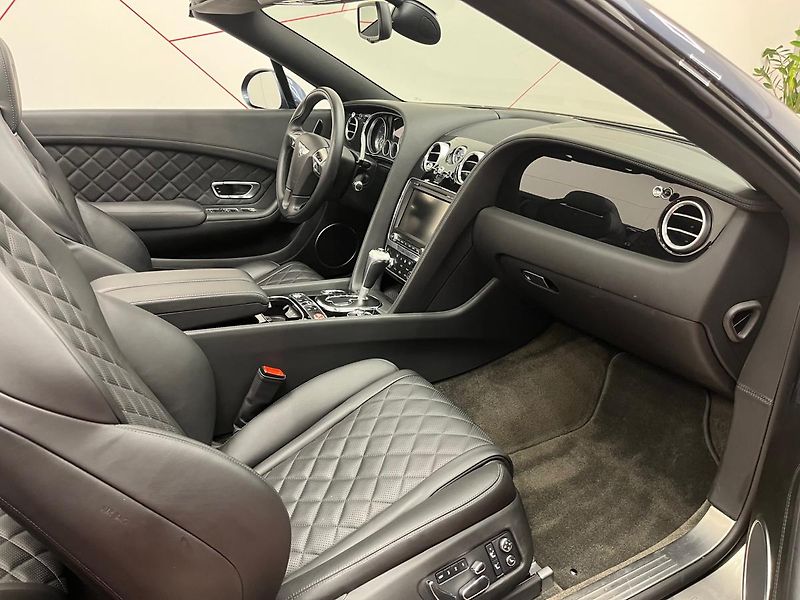 Bentley Continental GTC (2018) Cabrio*Limitovaná edice* TOP  - fotka 15 z 19