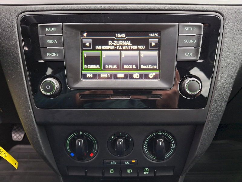 Škoda Rapid (2016) Ambition 1,2TSi 81kW - fotka 21 z 30